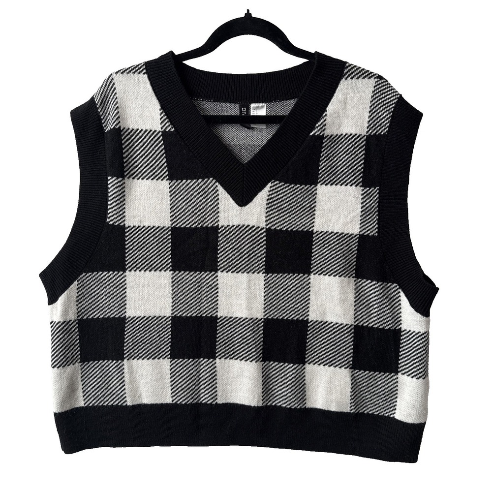 Divided H&M Black White Buffalo Plaid Knit Boxy Sweater Vest Women's L Preppy